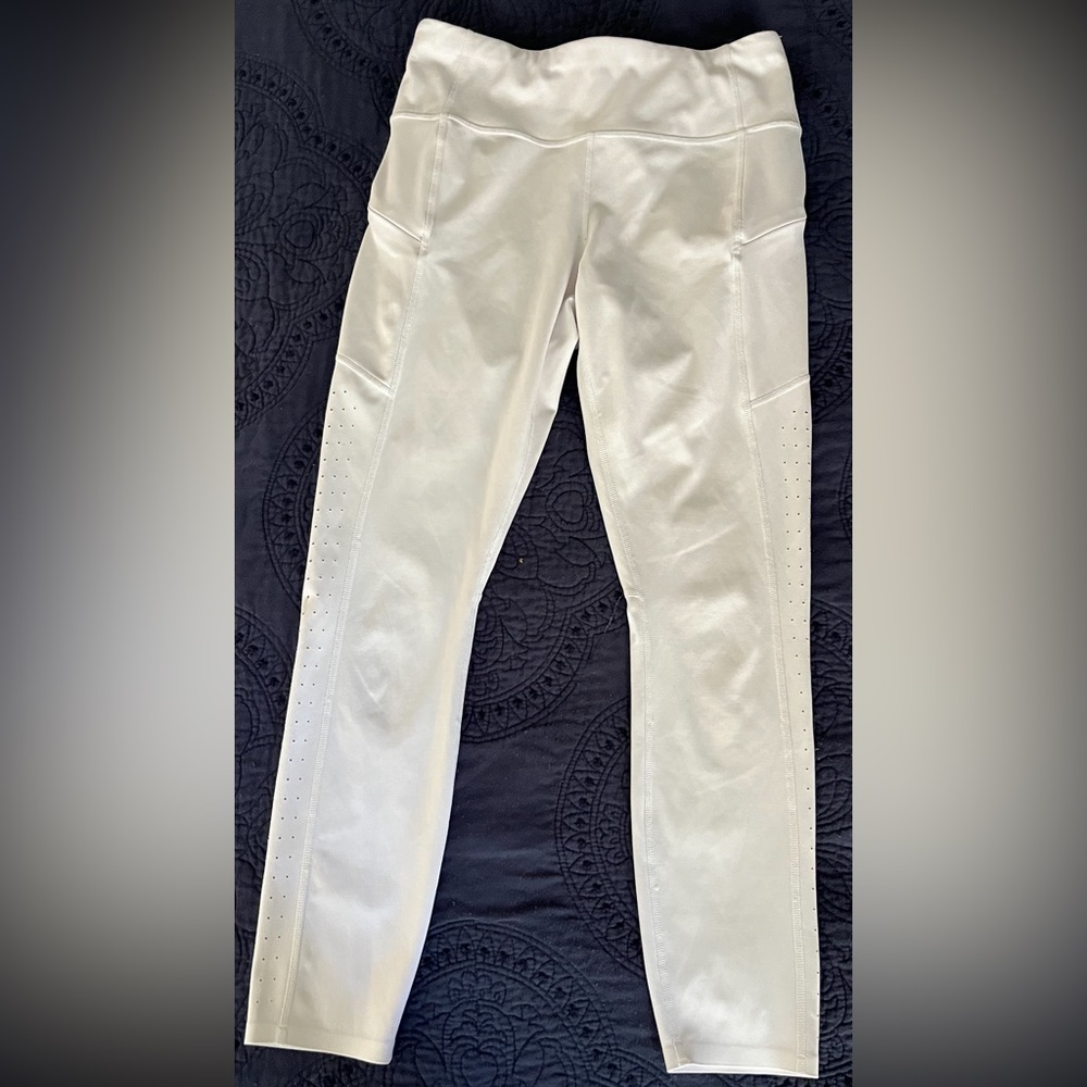 Athleta Tights white leggings with laser cut  panels. EUC